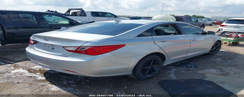 5NPEB4ACXDH719958 2013 HYUNDAI SONATA photo no. 4