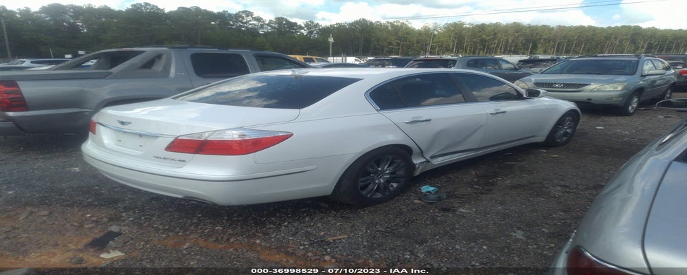 KMHGC4DFXBU139796 2011 HYUNDAI GENESIS photo no. 4