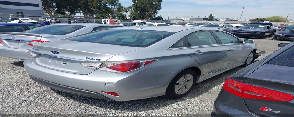 KMHEC4A41FA137338 2015 HYUNDAI SONATA HYBRID photo no. 4