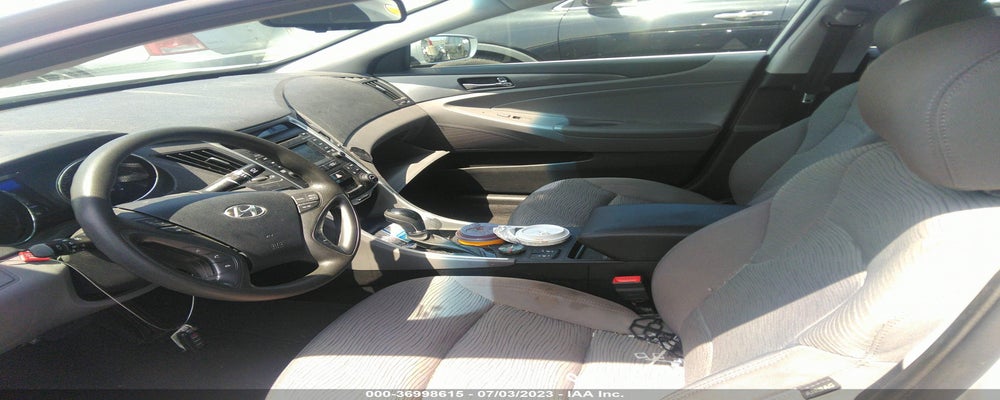 KMHEC4A41FA137338 2015 HYUNDAI SONATA HYBRID photo no. 5