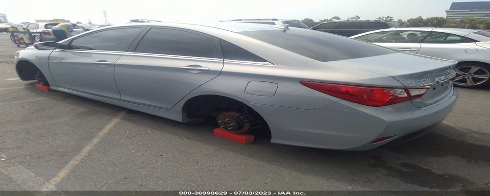5NPEB4AC2EH873694 2014 HYUNDAI SONATA photo no. 3