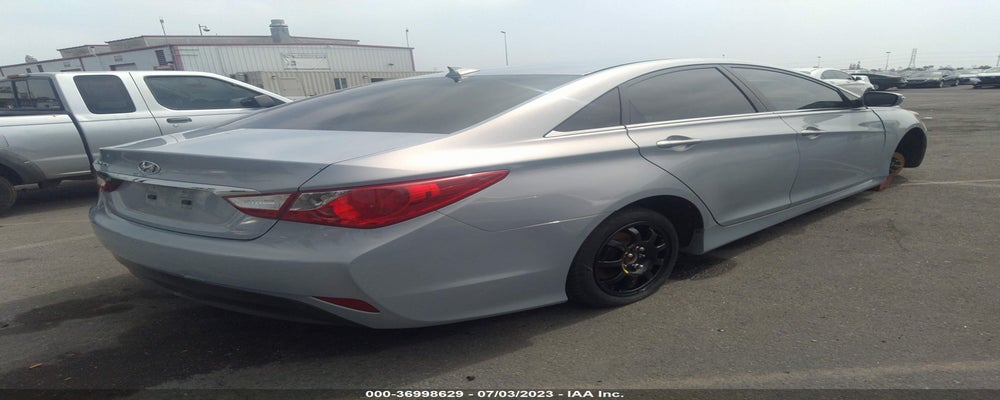5NPEB4AC2EH873694 2014 HYUNDAI SONATA photo no. 4