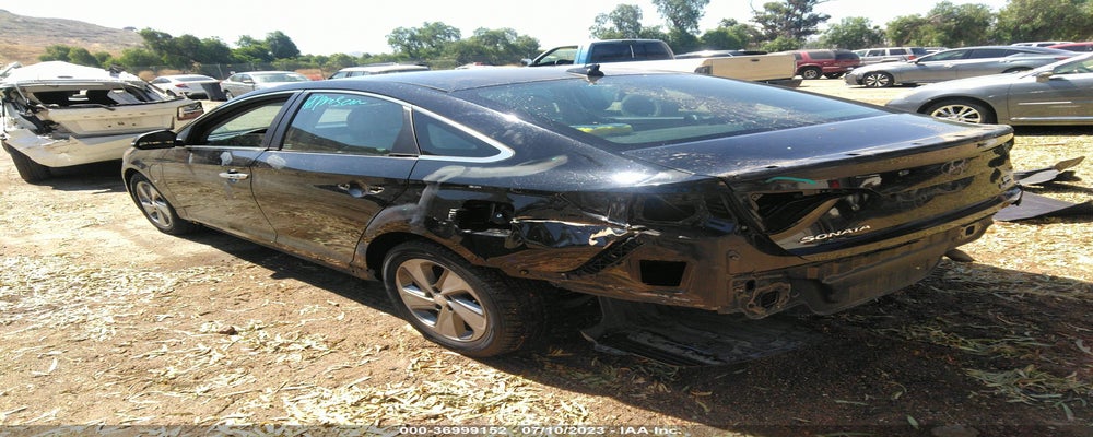 KMHE14L29GA029990 2016 HYUNDAI SONATA PLUG-IN HYBRID photo no. 3
