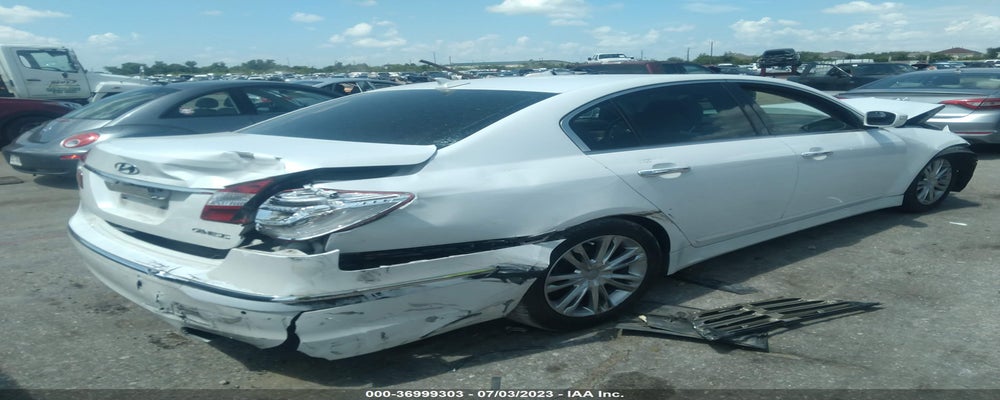 KMHGC4DD6CU211724 2012 HYUNDAI GENESIS photo no. 4