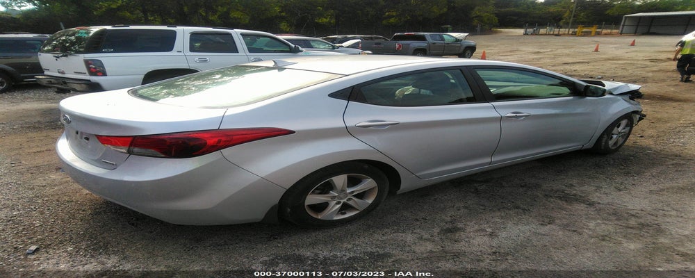 5NPDH4AE2CH137220 2012 HYUNDAI ELANTRA photo no. 4