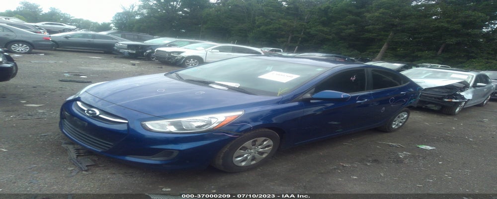 KMHCT4AE1FU820607 2015 HYUNDAI ACCENT photo no. 2