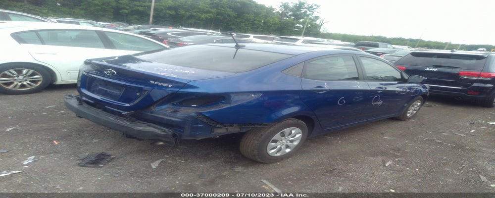 KMHCT4AE1FU820607 2015 HYUNDAI ACCENT photo no. 4