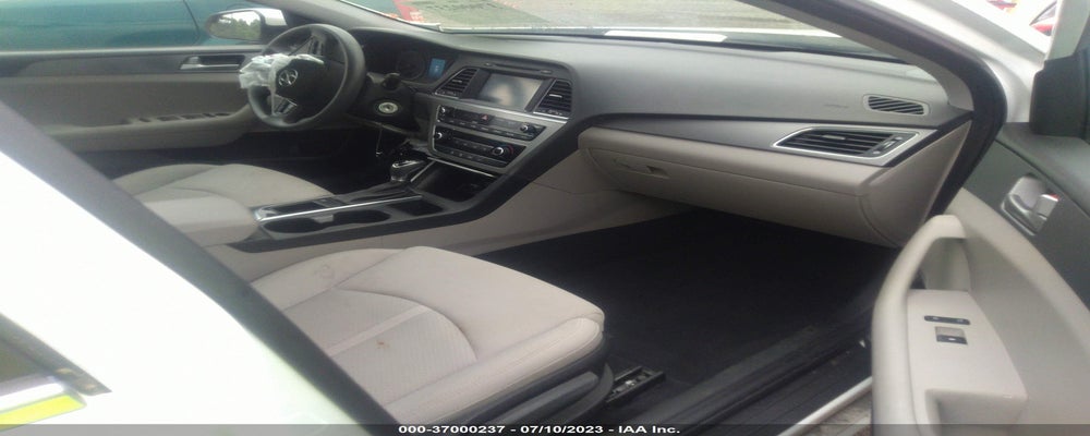 5NPE24AFXHH557524 2017 HYUNDAI SONATA photo no. 5