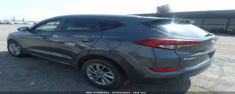 KM8J33A40GU128266 2016 HYUNDAI TUCSON photo no. 3