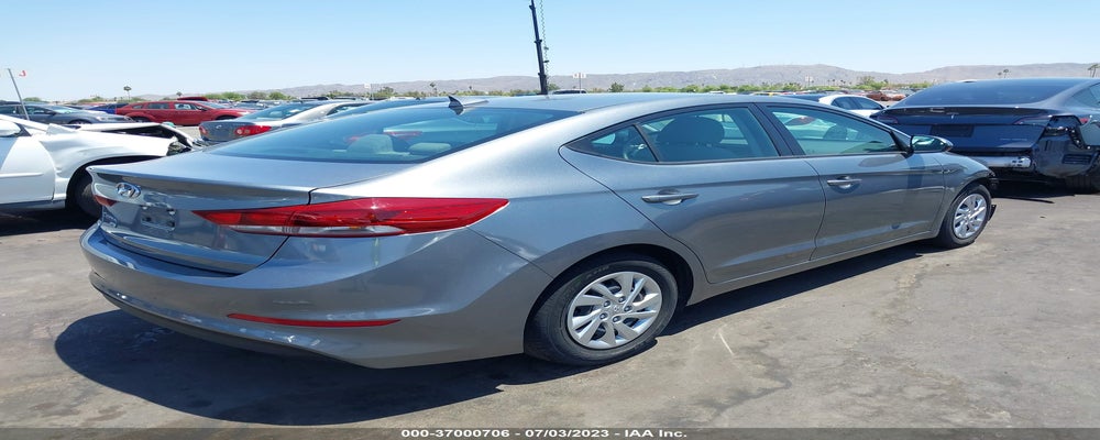 KMHD74LF6HU383558 2017 HYUNDAI ELANTRA photo no. 4