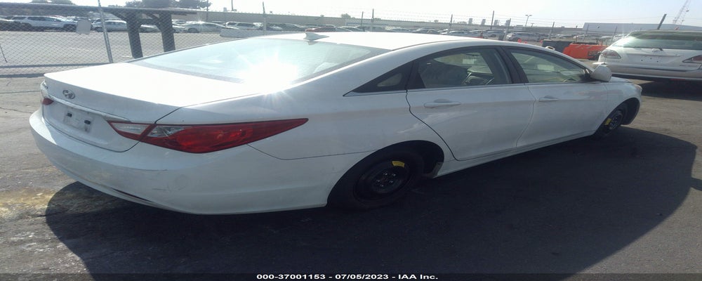 5NPEB4AC6DH740516 2013 HYUNDAI SONATA photo no. 4
