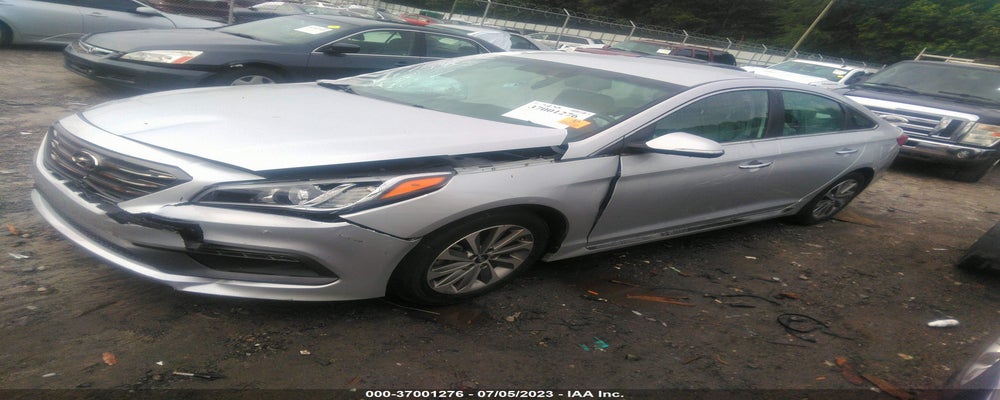 5NPE34AF1FH070352 2015 HYUNDAI SONATA photo no. 2