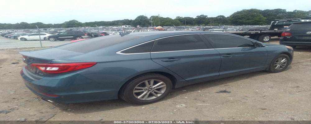 5NPE24AA5FH196964 2015 HYUNDAI SONATA photo no. 4