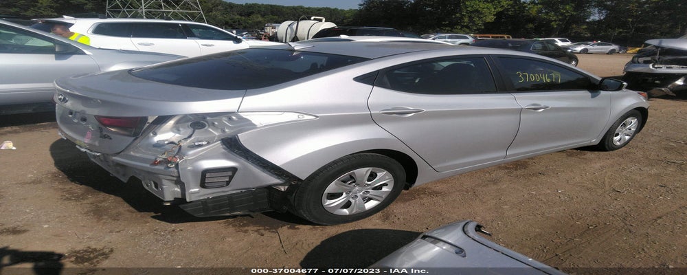 5NPDH4AEXGH733312 2016 HYUNDAI ELANTRA photo no. 4