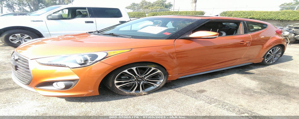 KMHTC6AEXGU257876 2016 HYUNDAI VELOSTER photo no. 2