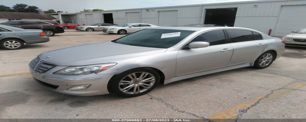 KMHGC4DD9CU189816 2012 HYUNDAI GENESIS photo no. 2