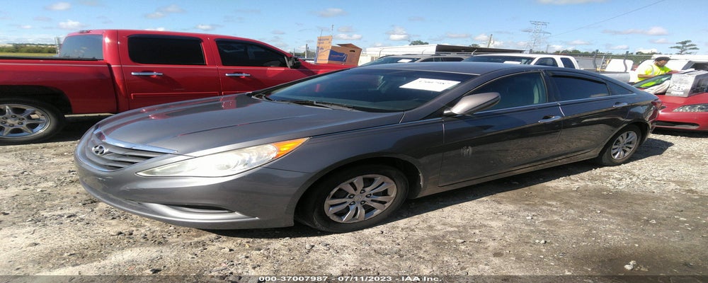 5NPEB4AC2CH318368 2012 HYUNDAI SONATA photo no. 2