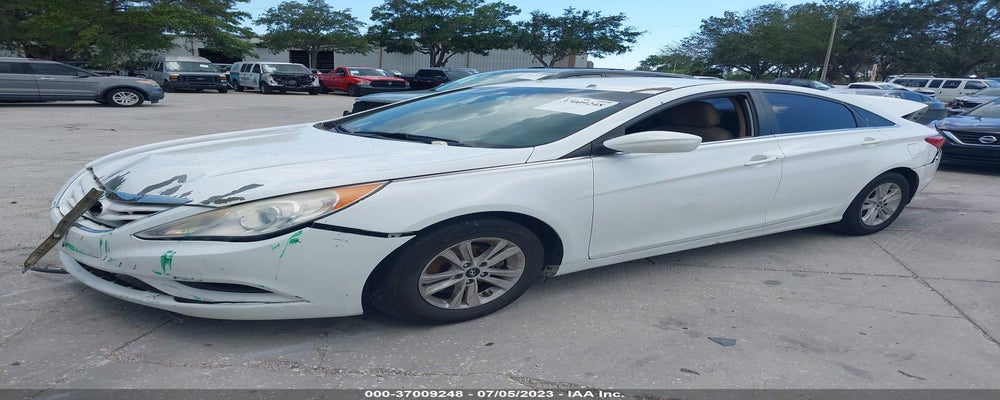5NPEB4AC2DH756048 2013 HYUNDAI SONATA photo no. 2