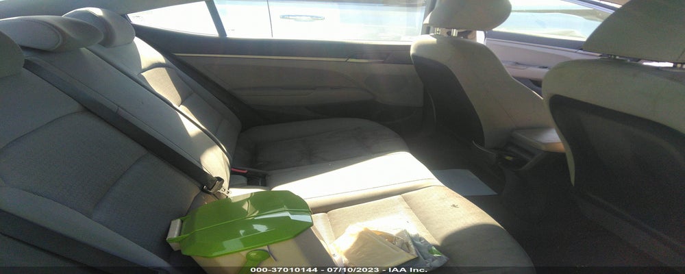 KMHD74LF1HU084091 2017 HYUNDAI ELANTRA photo no. 8