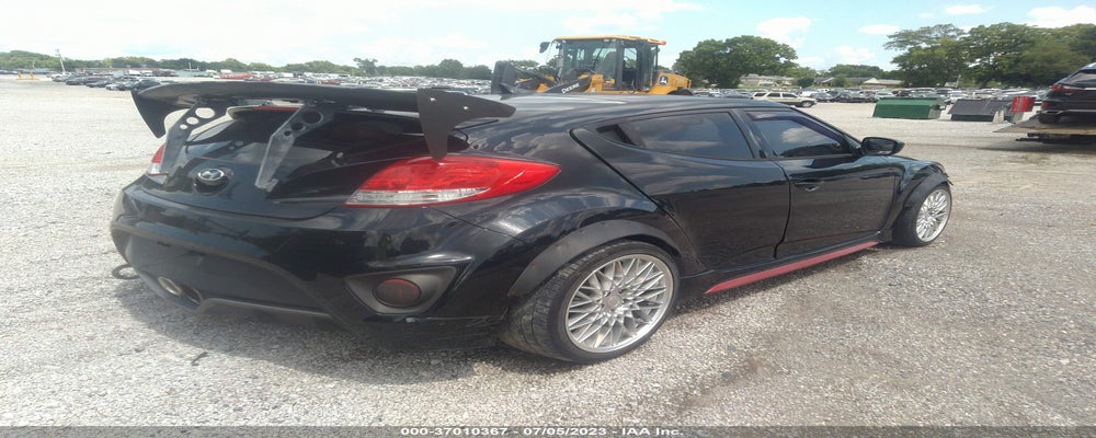 KMHTC6AE9GU274801 2016 HYUNDAI VELOSTER photo no. 4