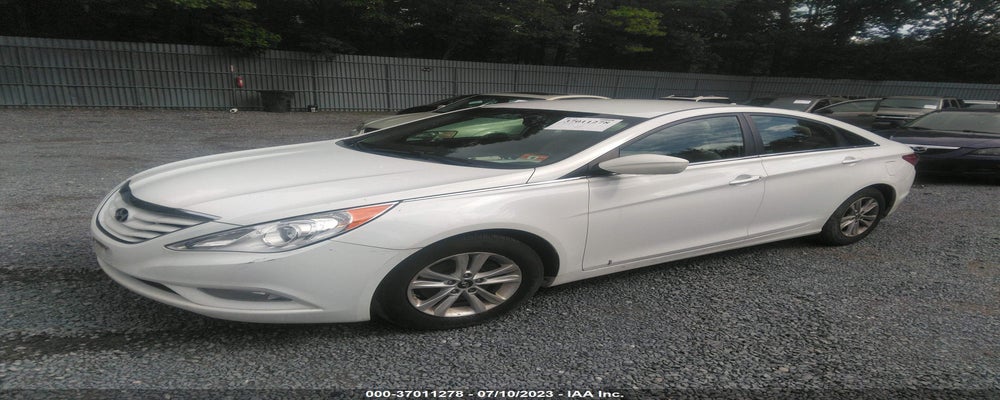5NPEB4AC6DH760832 2013 HYUNDAI SONATA photo no. 2