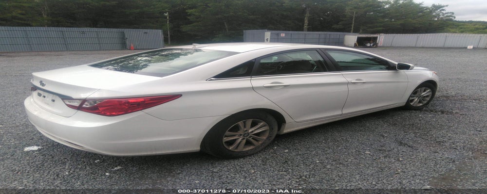 5NPEB4AC6DH760832 2013 HYUNDAI SONATA photo no. 4