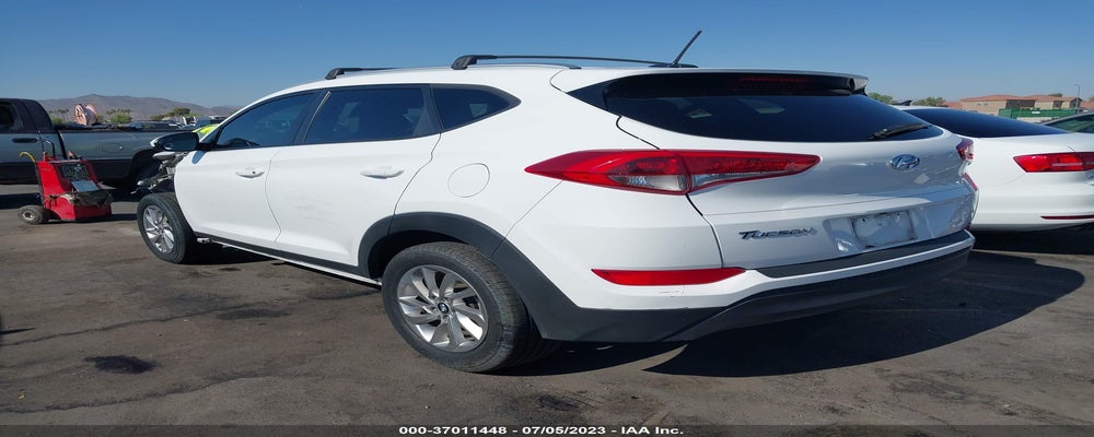 KM8J33A43HU281998 2017 HYUNDAI TUCSON photo no. 3