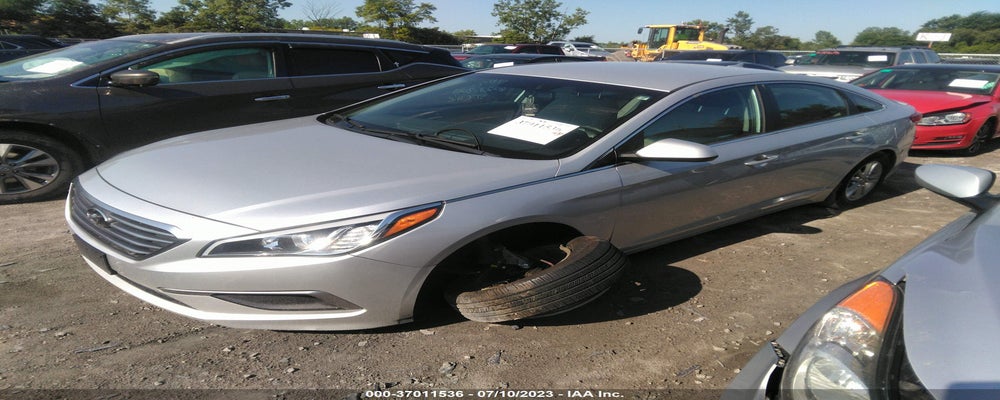 5NPE24AF4HH489169 2017 HYUNDAI SONATA photo no. 2