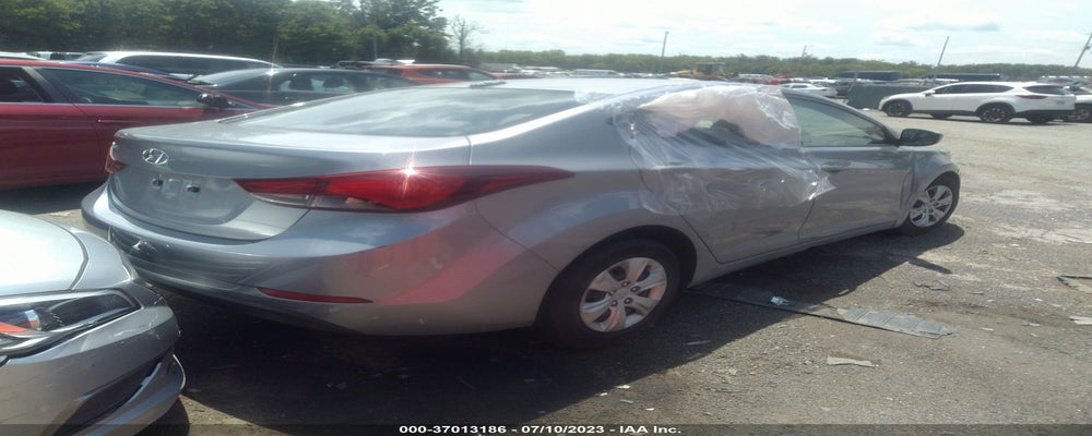 5NPDH4AE2GH787882 2016 HYUNDAI ELANTRA photo no. 4