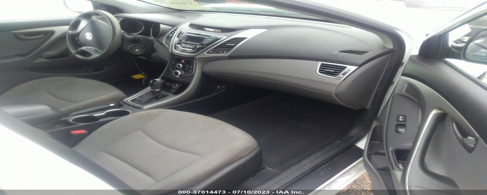 5NPDH4AE4GH742751 2016 HYUNDAI ELANTRA photo no. 5