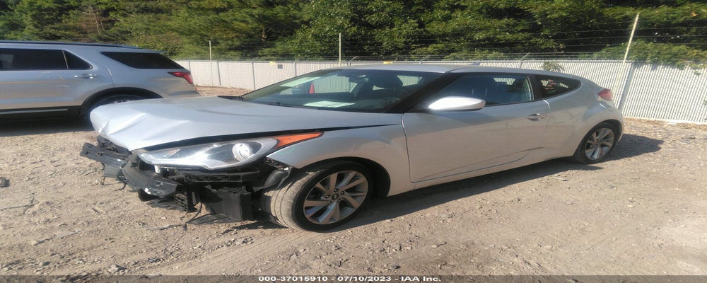 KMHTC6AD2HU304908 2017 HYUNDAI VELOSTER photo no. 2
