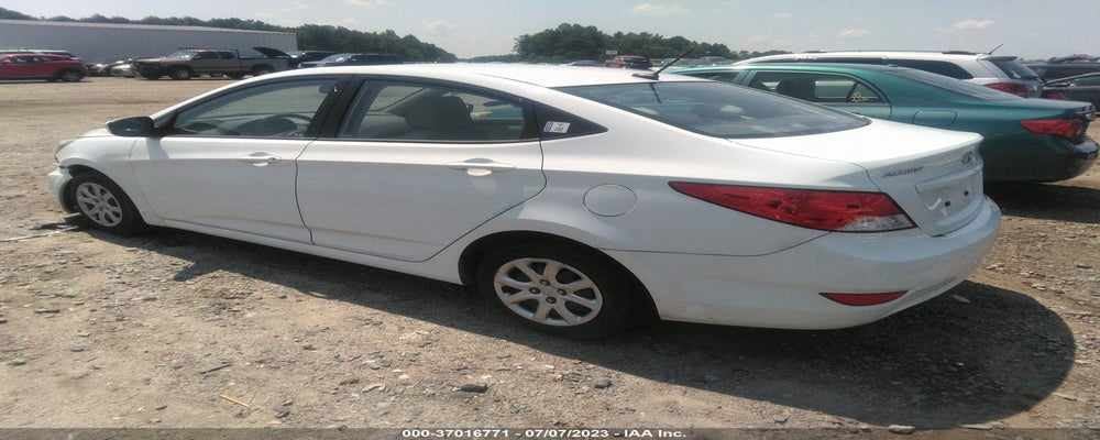 KMHCT4AE9DU428858 2013 HYUNDAI ACCENT photo no. 3