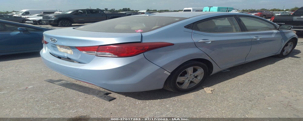 KMHDH4AE3DU669885 2013 HYUNDAI ELANTRA photo no. 4