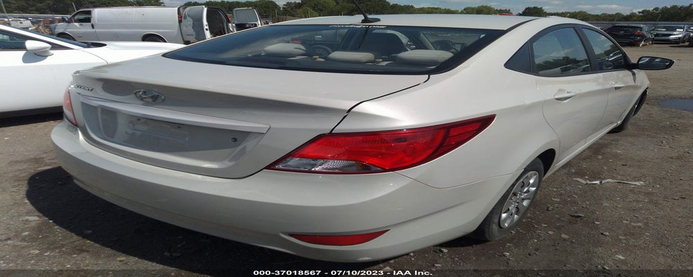 KMHCT4AE1FU939385 2015 HYUNDAI ACCENT photo no. 4