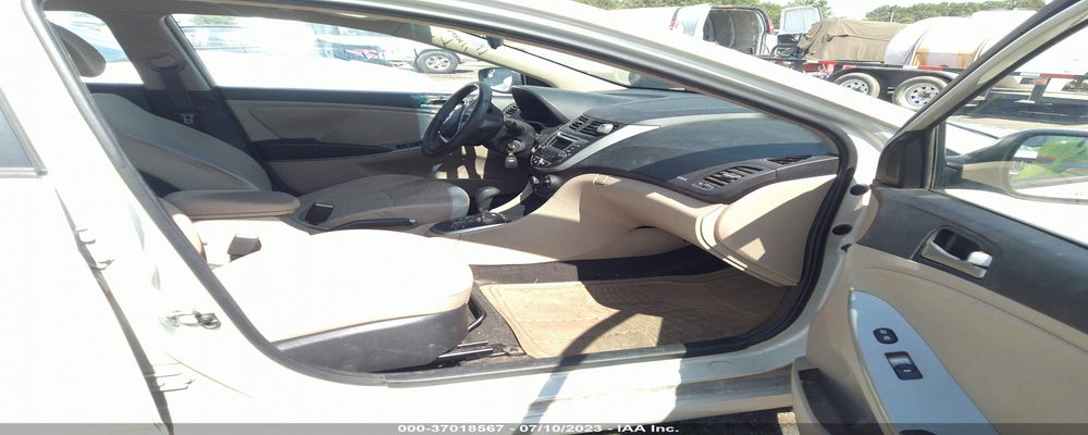 KMHCT4AE1FU939385 2015 HYUNDAI ACCENT photo no. 5