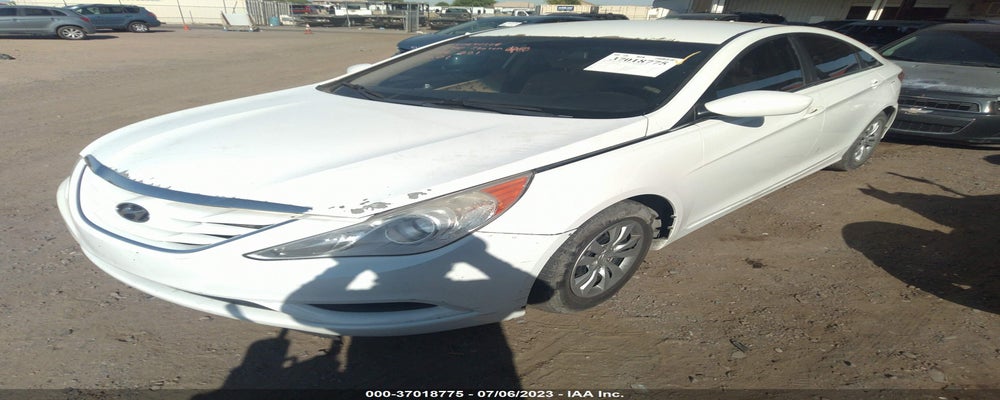 5NPEB4AC5BH022601 2011 HYUNDAI SONATA photo no. 2
