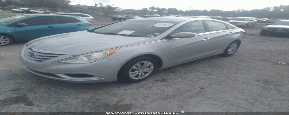 5NPEB4AC1BH103661 2011 HYUNDAI SONATA photo no. 2