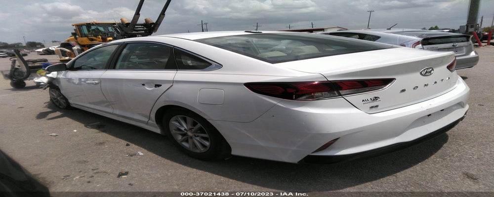 5NPE24AF8JH633098 2018 HYUNDAI SONATA photo no. 3