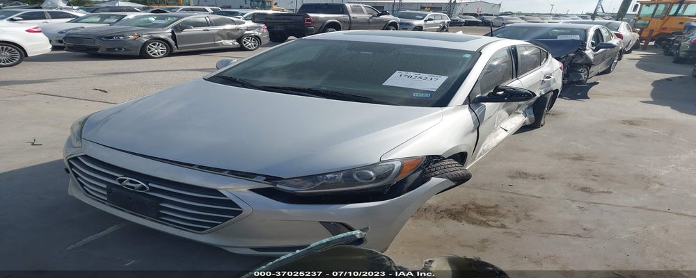 KMHD84LF1JU665013 2018 HYUNDAI ELANTRA photo no. 2