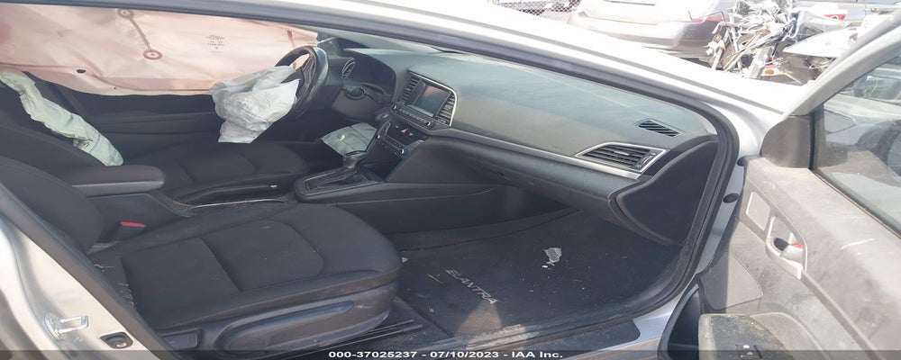 KMHD84LF1JU665013 2018 HYUNDAI ELANTRA photo no. 5