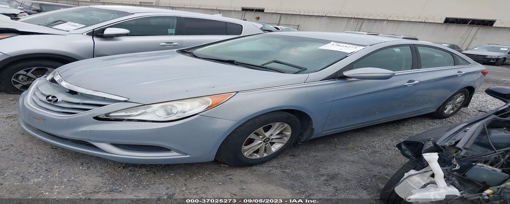 5NPEB4AC3BH270345 2011 HYUNDAI SONATA photo no. 2