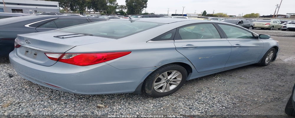 5NPEB4AC3BH270345 2011 HYUNDAI SONATA photo no. 4