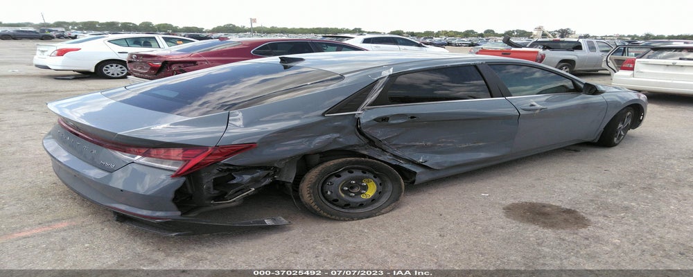 KMHLN4AJ4PU047575 2023 HYUNDAI ELANTRA HYBRID photo no. 4