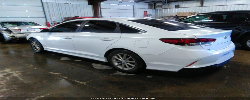 5NPE24AF9JH599107 2018 HYUNDAI SONATA photo no. 3