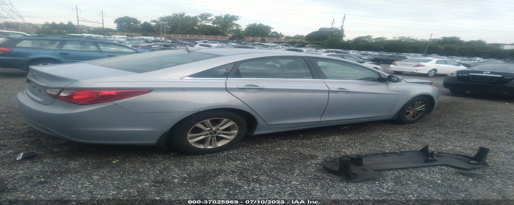 5NPEB4AC3CH402795 2012 HYUNDAI SONATA photo no. 4
