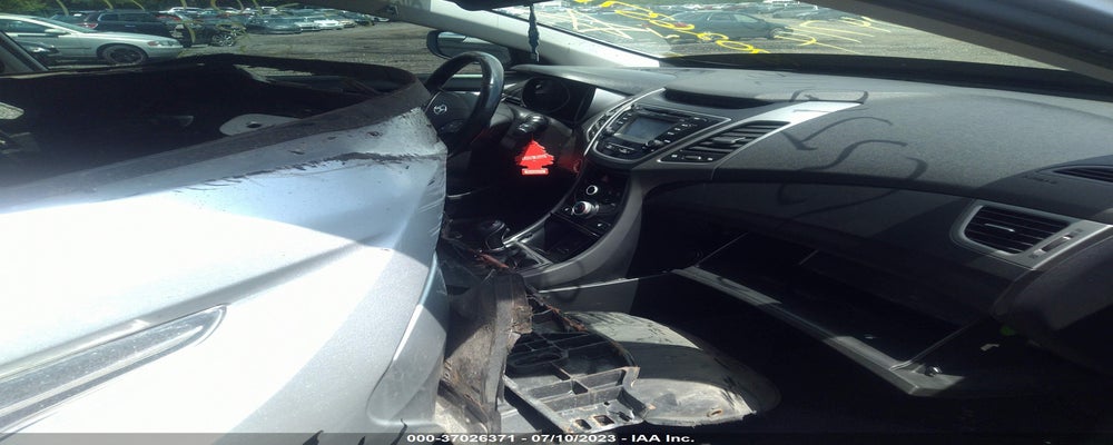 KMHDH4AH9FU230090 2015 HYUNDAI ELANTRA photo no. 5