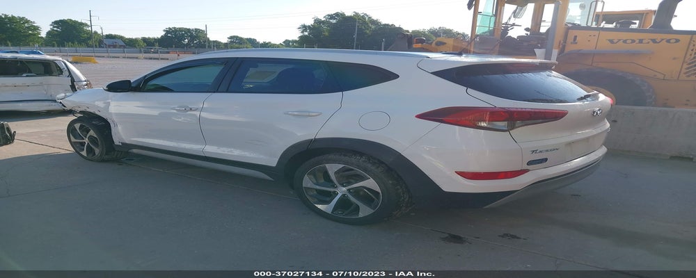 KM8J3CA27HU438964 2017 HYUNDAI TUCSON photo no. 3