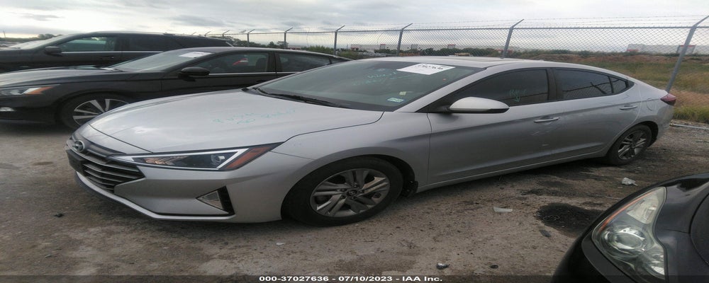 5NPD84LF6KH480813 2019 HYUNDAI ELANTRA photo no. 2