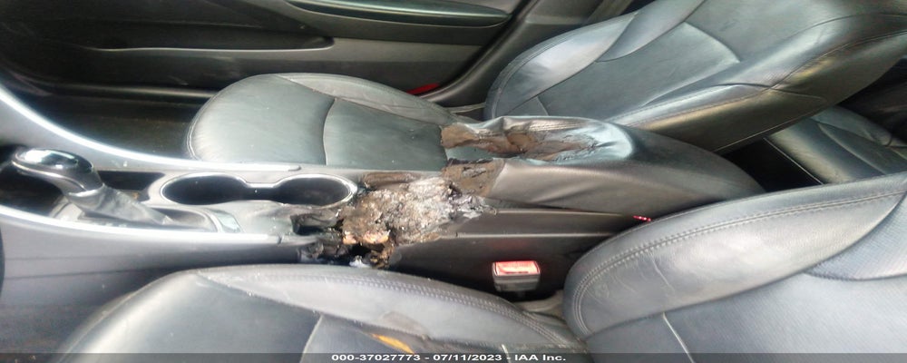 5NPEC4AB1BH216255 2011 HYUNDAI SONATA photo no. 6