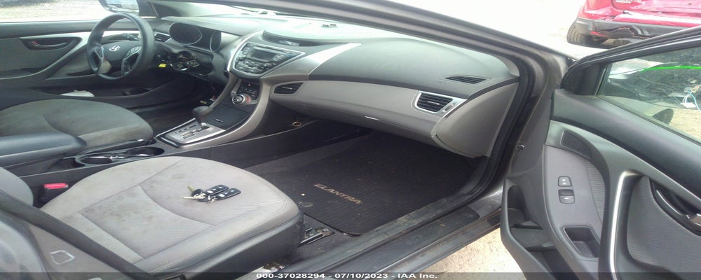 5NPDH4AE6DH411715 2013 HYUNDAI ELANTRA photo no. 5